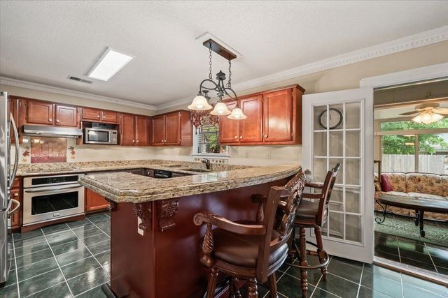 1320 WOLF LAIR DR, Collierville, TN 38017