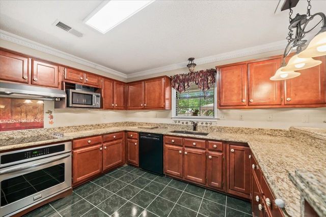 1320 WOLF LAIR DR, Collierville, TN 38017