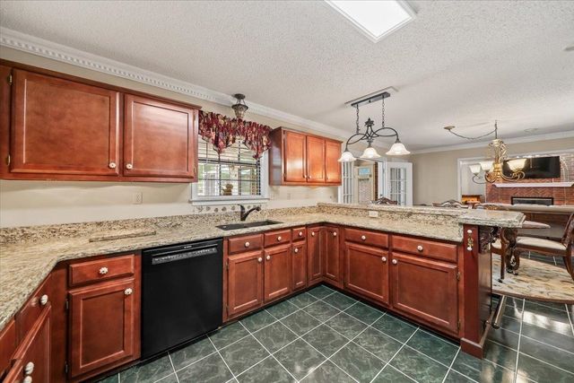 1320 WOLF LAIR DR, Collierville, TN 38017