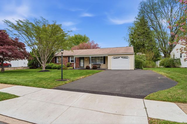 226 SILVESTRI DR, Hatboro, PA 19040