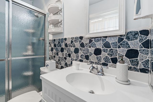 226 SILVESTRI DR, Hatboro, PA 19040