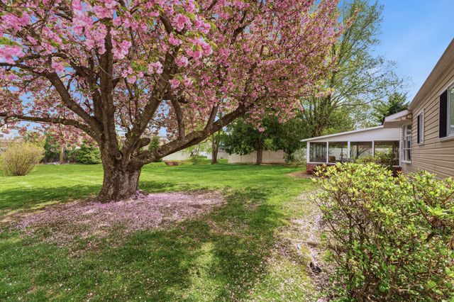 226 SILVESTRI DR, Hatboro, PA 19040