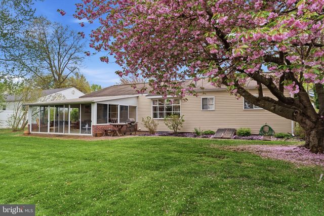 226 SILVESTRI DR, Hatboro, PA 19040