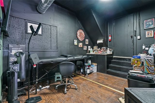 100 Brownsville, Pittsburgh, PA 15210