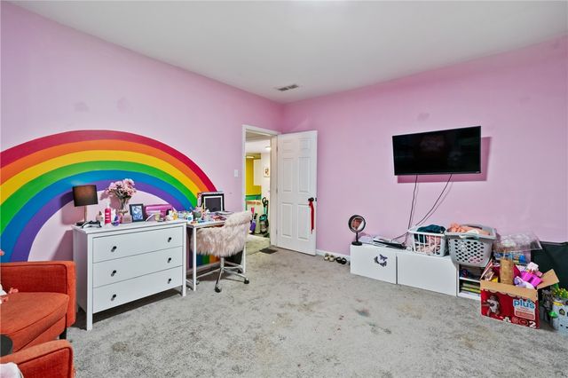 100 Brownsville, Pittsburgh, PA 15210