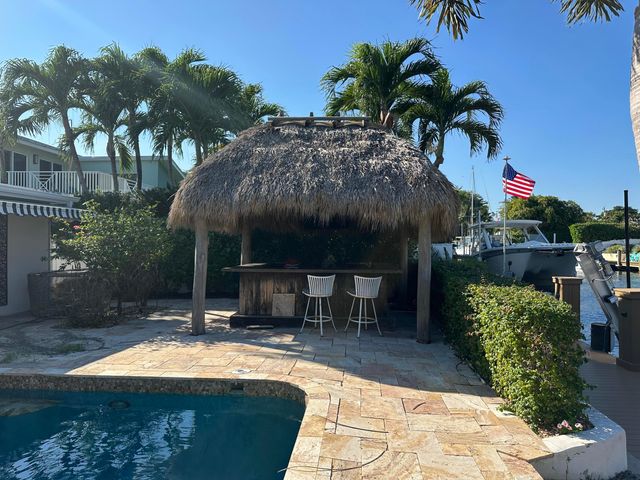 725 Shore Drive, Boynton Beach, FL 33435