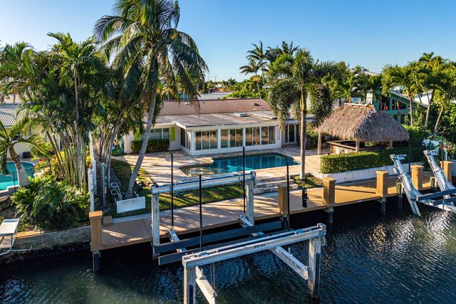 725 Shore Drive, Boynton Beach, FL 33435