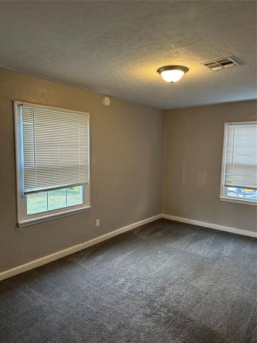 220 W Jacobs Drive, Oklahoma City, OK 73110