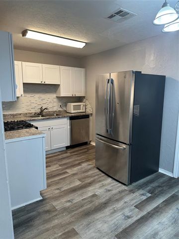 220 W Jacobs Drive, Oklahoma City, OK 73110