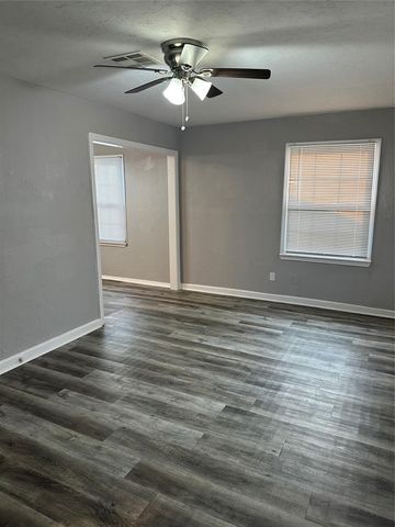 220 W Jacobs Drive, Oklahoma City, OK 73110