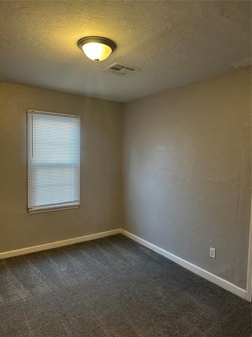 220 W Jacobs Drive, Oklahoma City, OK 73110