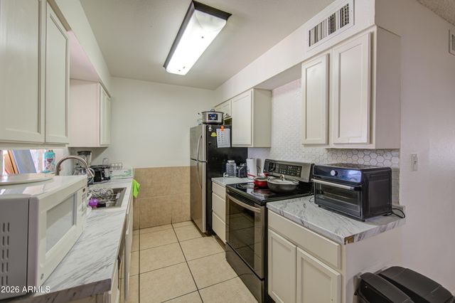 4144 W PASADENA Avenue, Phoenix, AZ 85019