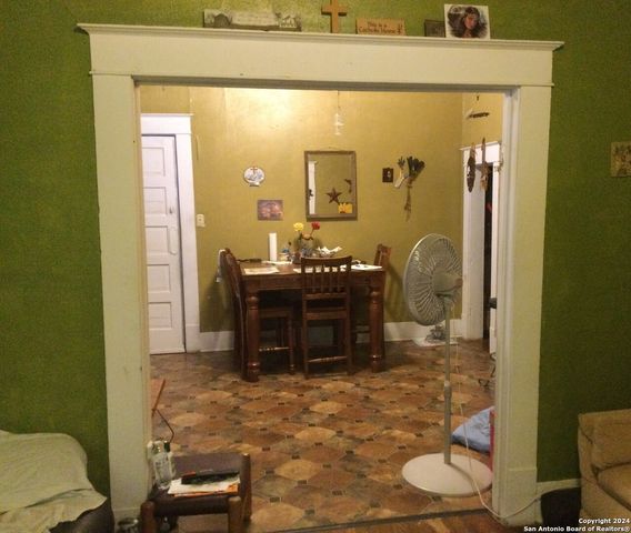 311 Burleson St, San Antonio, TX 78202