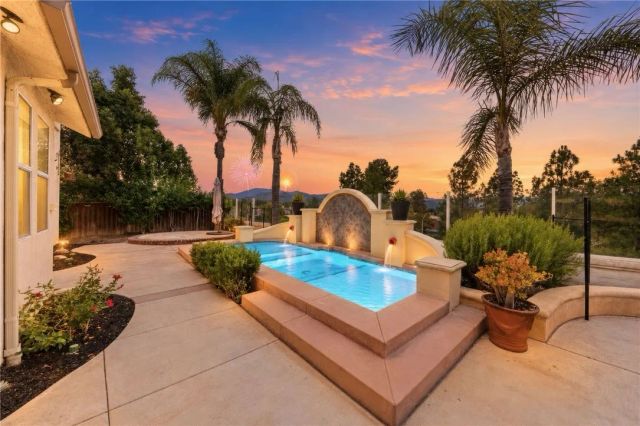 33352 Barrington, Temecula, CA 92592