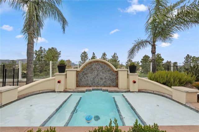 33352 Barrington, Temecula, CA 92592