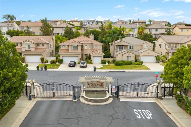 33352 Barrington, Temecula, CA 92592
