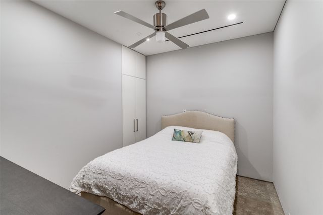 1717 Arts Plaza 1810, Dallas, TX 75201