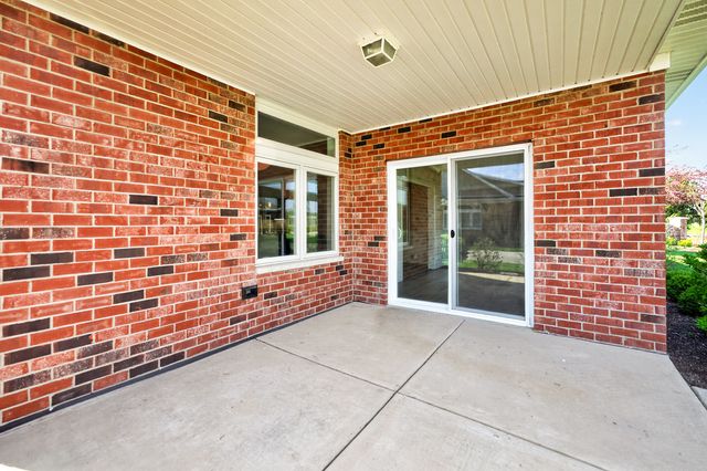 411 Stearn Drive 411, Genoa, IL 60135