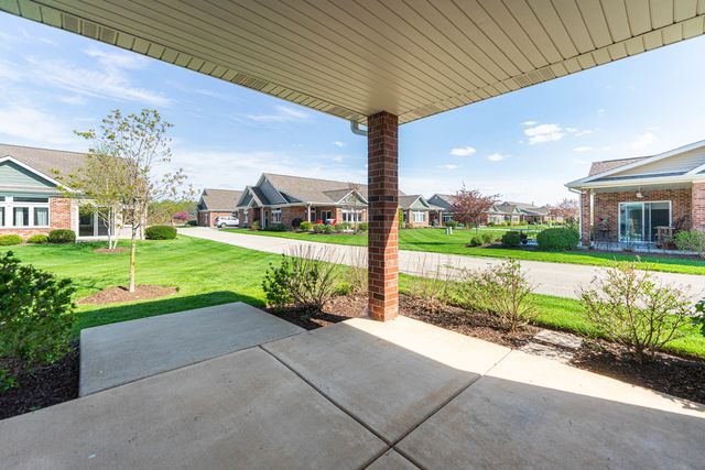 411 Stearn Drive 411, Genoa, IL 60135