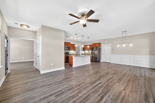 411 Stearn Drive 411, Genoa, IL 60135