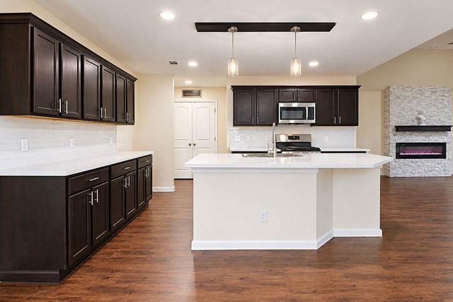 5612 Rainflower Terrace Lane, Spring, TX 77389