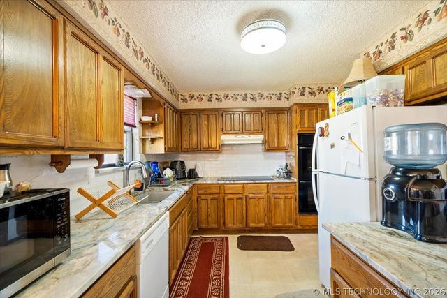 10815 E 7th Street, Tulsa, OK 74128