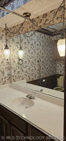 10815 E 7th Street, Tulsa, OK 74128