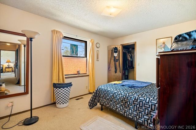 10815 E 7th Street, Tulsa, OK 74128