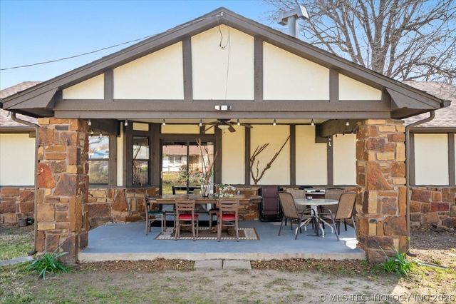 10815 E 7th Street, Tulsa, OK 74128