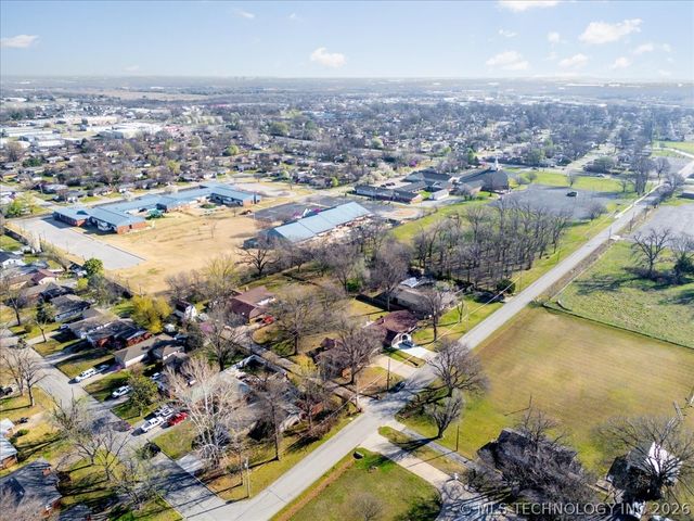 10815 E 7th Street, Tulsa, OK 74128