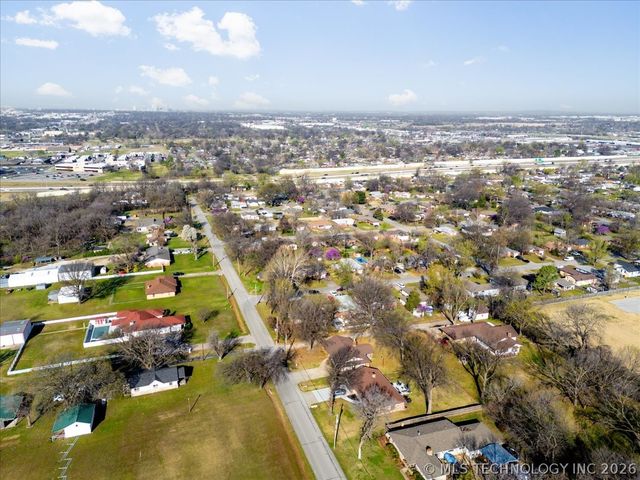 10815 E 7th Street, Tulsa, OK 74128