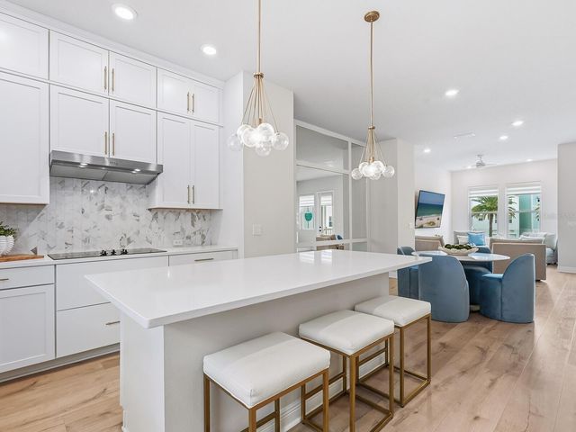 399 GOWDY ROAD, Sarasota, FL 34237