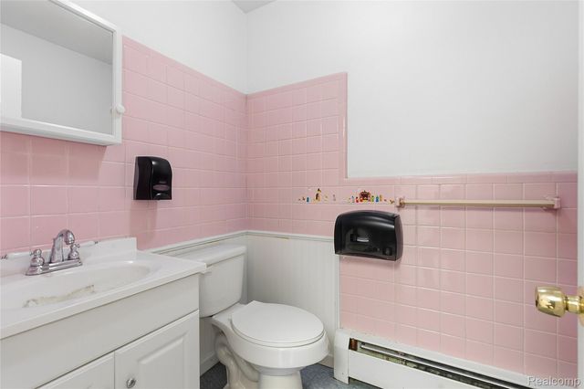 19621 Wood Street, Melvindale, MI 48122