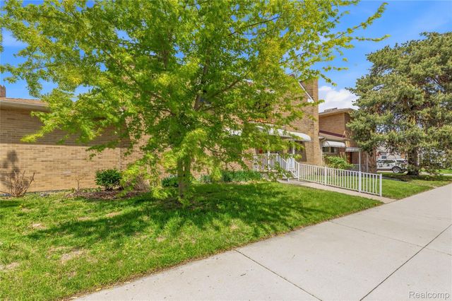 19621 Wood Street, Melvindale, MI 48122