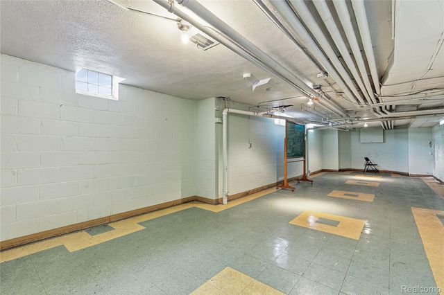 19621 Wood Street, Melvindale, MI 48122