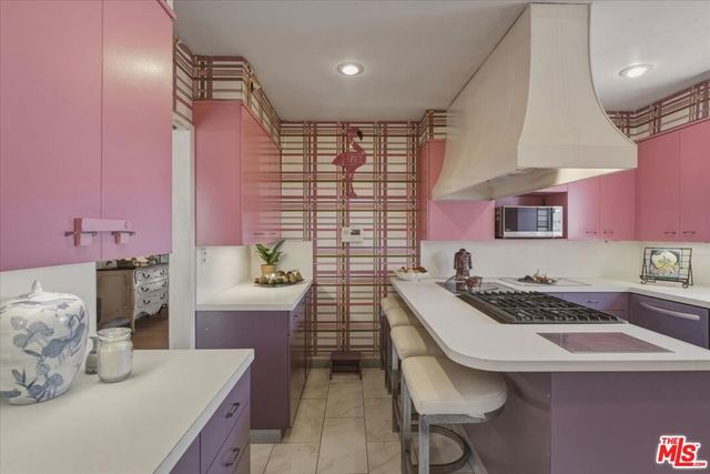11359 Biona Drive, Los Angeles, CA 90066