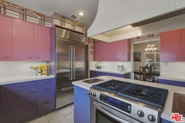 11359 Biona Drive, Los Angeles, CA 90066