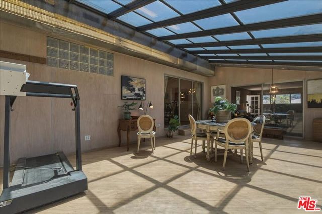 11359 Biona Drive, Los Angeles, CA 90066
