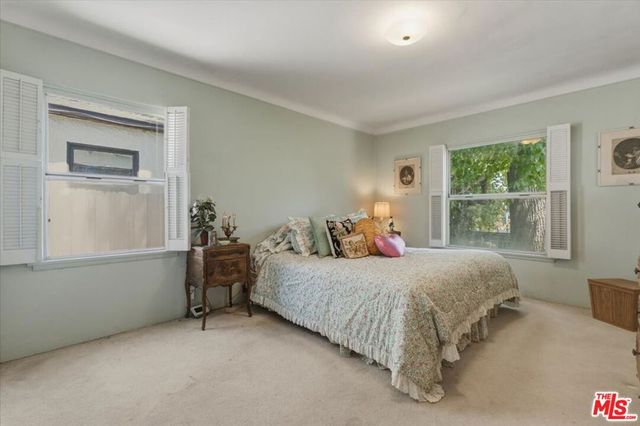 11359 Biona Drive, Los Angeles, CA 90066