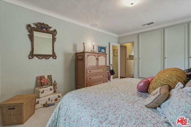 11359 Biona Drive, Los Angeles, CA 90066