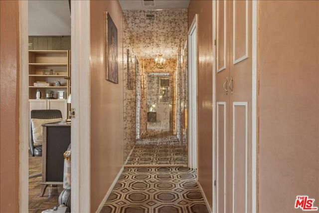 11359 Biona Drive, Los Angeles, CA 90066