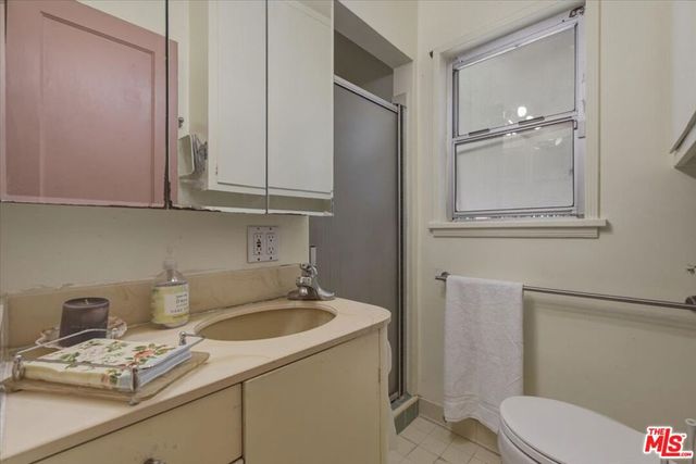 11359 Biona Drive, Los Angeles, CA 90066
