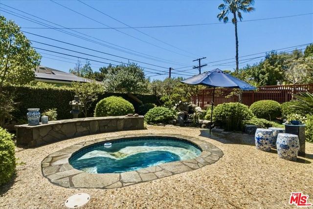 11359 Biona Drive, Los Angeles, CA 90066