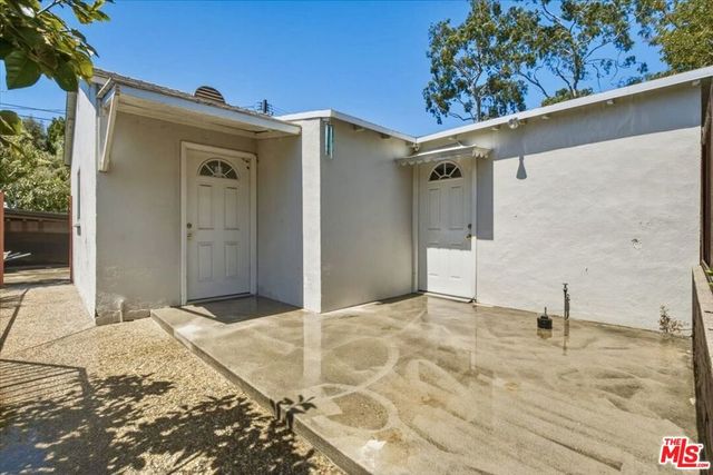 11359 Biona Drive, Los Angeles, CA 90066