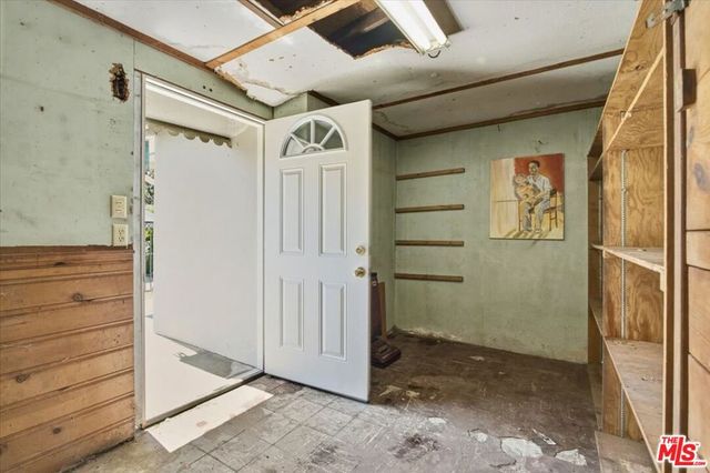 11359 Biona Drive, Los Angeles, CA 90066