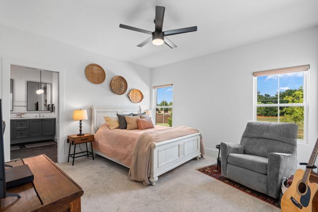 1085 E Valley Trail Drive, Republic, MO 65738