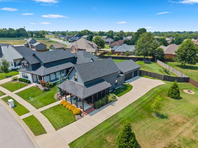 1085 E Valley Trail Drive, Republic, MO 65738