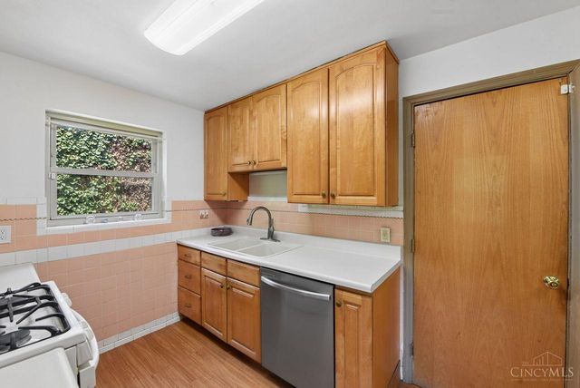 2939 Lawndale Avenue, Cincinnati, OH 45212
