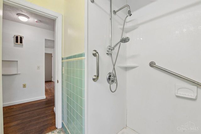 2939 Lawndale Avenue, Cincinnati, OH 45212