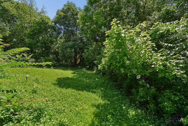 2939 Lawndale Avenue, Cincinnati, OH 45212